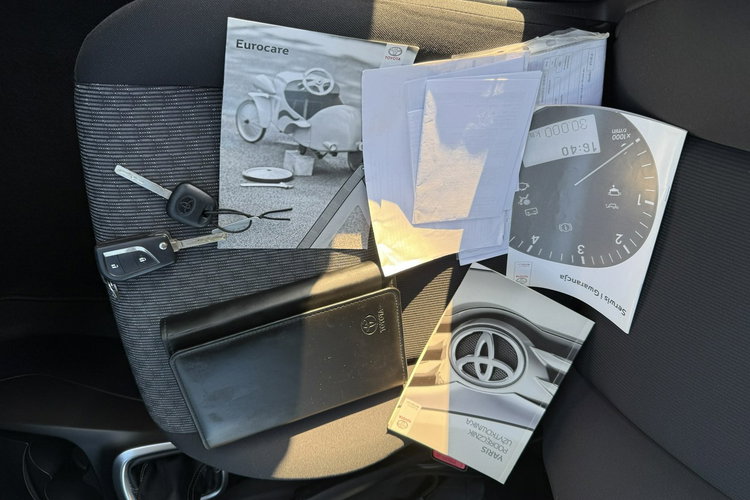 Yaris Toyota Yaris 2014 1.3 benzyna Salon Polska przebieg 84tyś bezwypadkowy zdjęcie 42