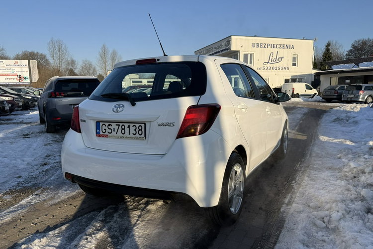 Yaris Toyota Yaris 2014 1.3 benzyna Salon Polska przebieg 84tyś bezwypadkowy zdjęcie 7