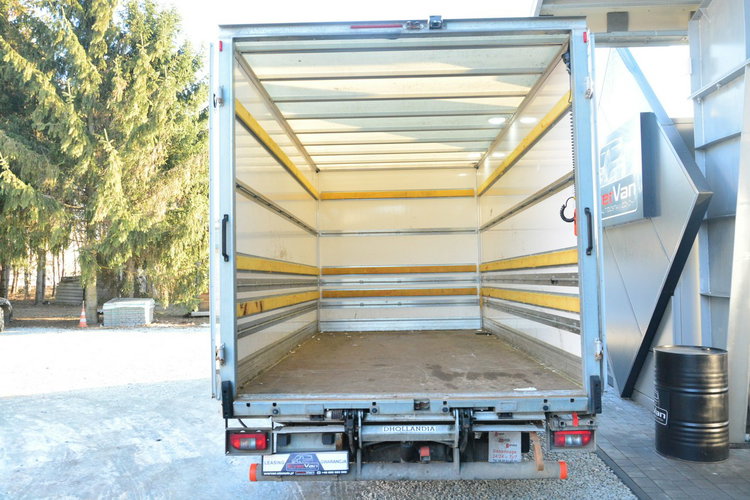 Iveco Daily 35S14N KONTENER RAMPA full servis GAZ zdjęcie 5