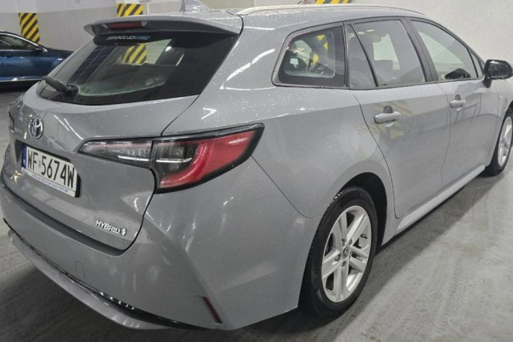 Toyota Corolla Rezerwacja Comfort e-CVT 1.8 Hybryda Pełna historia ASO FV23% zdjęcie 2
