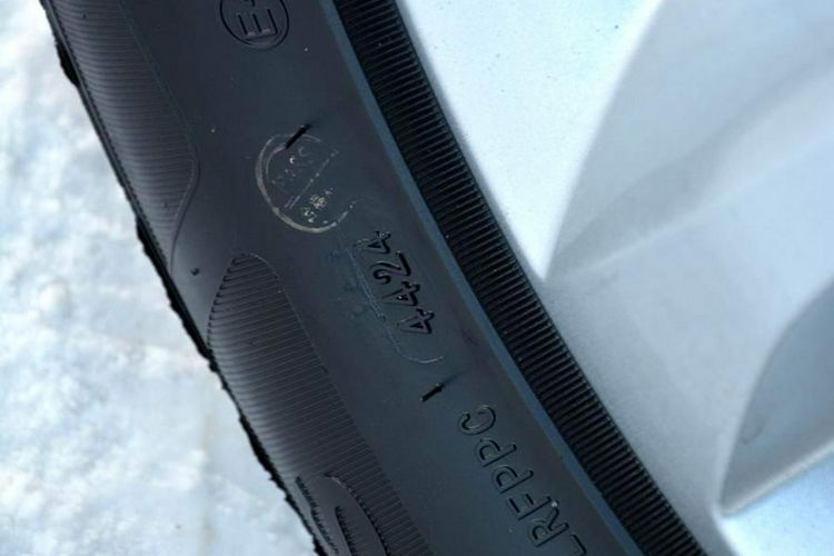 Ford Kuga Lift Navi LEDY 4WD Panorama 2XParktronic Keyless Go Hak Oryginał Alu17 zdjęcie 39