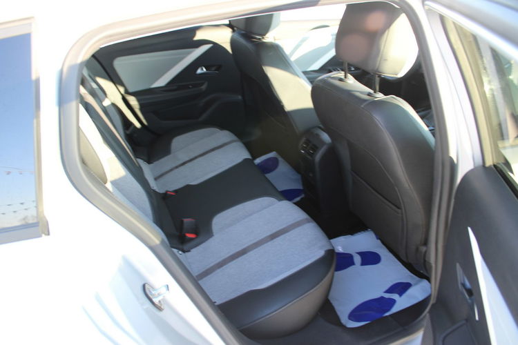 Opel Astra Sports Tourer G.Fotele Kierownica netto 59 268 PLN Gwarancja zdjęcie 24