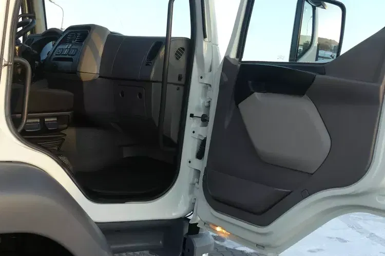 DAF LF 16.260 / BURTO FIRANKA / PRZEBIEG 90 TYS KM / EURO 6 / zdjęcie 31