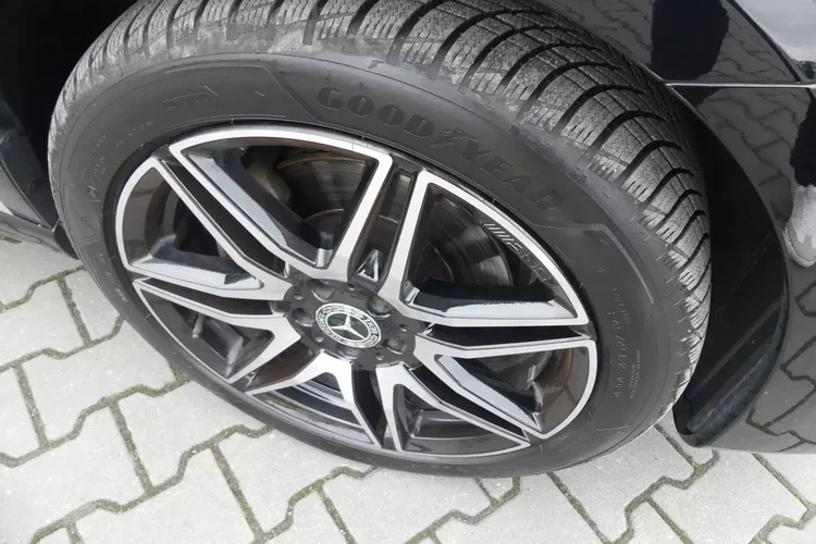 Mercedes klasa-v zdjęcie 22