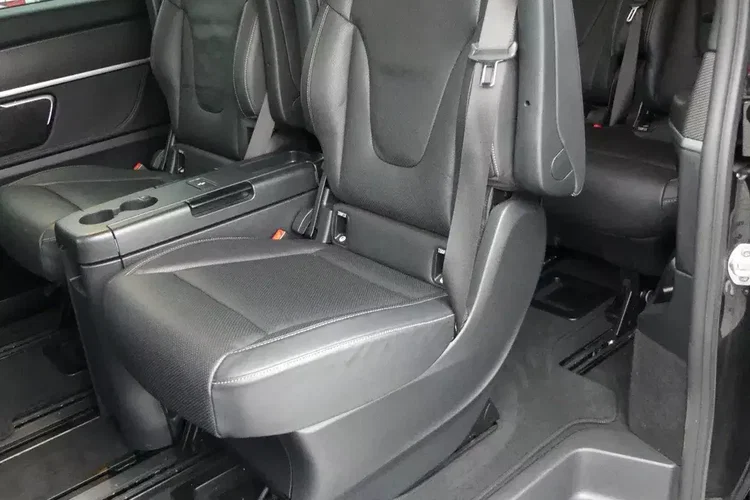 Mercedes klasa-v zdjęcie 25