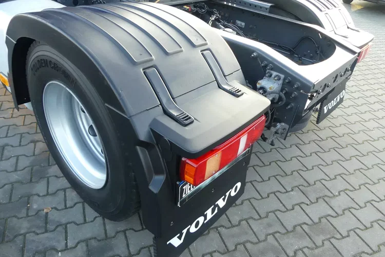 Volvo FH4 460 / EURO 6 / AUTOMAT / I -SHIFT / STANDARD / zdjęcie 9