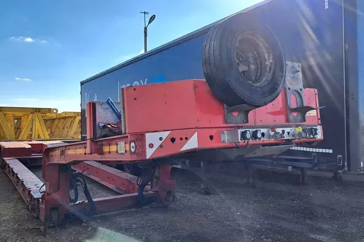 Faymonville MEGAMAX F-S42 / osie skrętne / Rozciągana zdjęcie 2