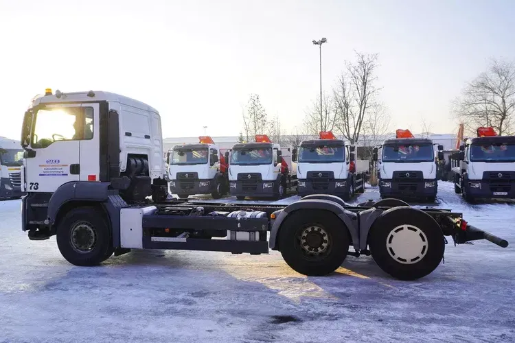 MAN TGS 26.360 / Rama 550 cm / oś skrętna / zdjęcie 6