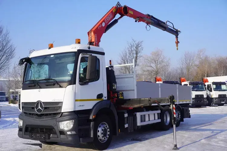Mercedes Antos 2540 / Burtowy 15 EPAL / HDS Fassi F165 / 6.1 t / Zasięg 8 m / pilot / rotator / 630 MTH / oś skrętna zdjęcie 12
