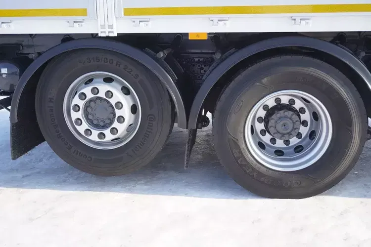 Mercedes Antos 2540 / Burtowy 15 EPAL / HDS Fassi F165 / 6.1 t / Zasięg 8 m / pilot / rotator / 630 MTH / oś skrętna zdjęcie 13