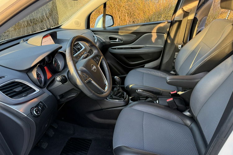 Opel Mokka Pełen serwis ASO - niski i oryginalny przebieg zdjęcie 17