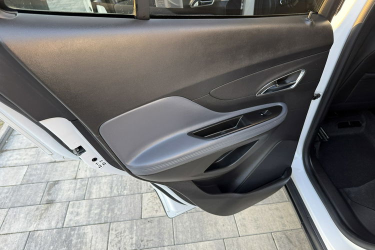 Opel Mokka Pełen serwis ASO - niski i oryginalny przebieg zdjęcie 9