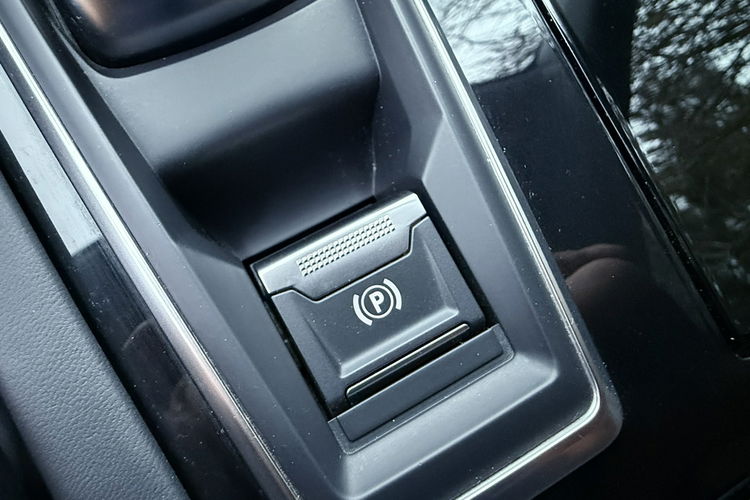 Peugeot 5008 Zadbany z oryginalnym niskim przebiegiem zdjęcie 11