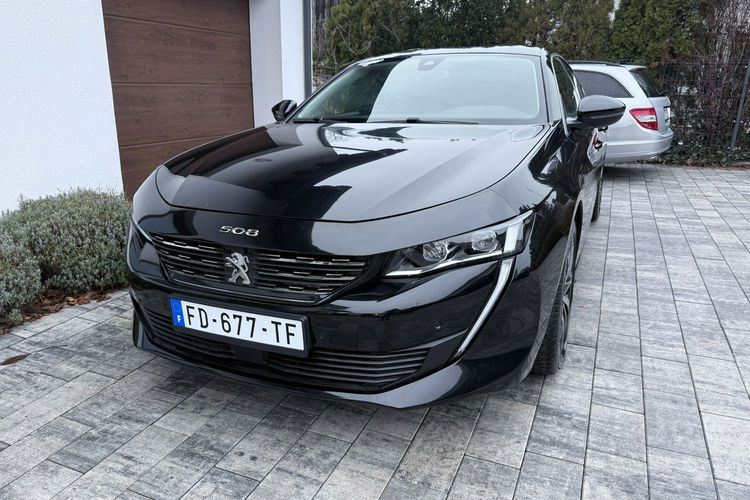 Peugeot 5008 Zadbany z oryginalnym niskim przebiegiem zdjęcie 3