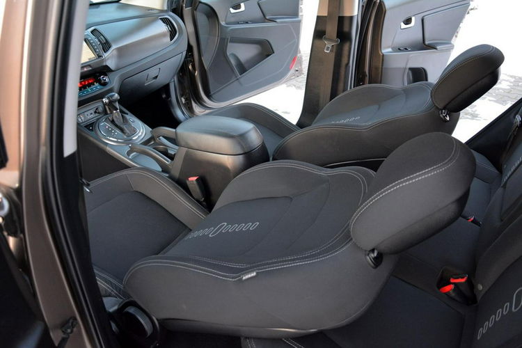 Kia Sportage 2.0CRDi 136KM Automat AWD Ledy Navi Parktronic ParkAssist Kamera Alu17 zdjęcie 24