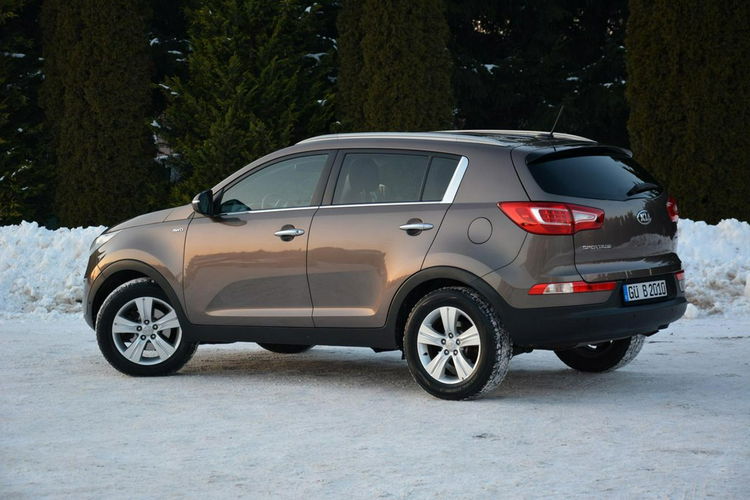 Kia Sportage 2.0CRDi 136KM Automat AWD Ledy Navi Parktronic ParkAssist Kamera Alu17 zdjęcie 4