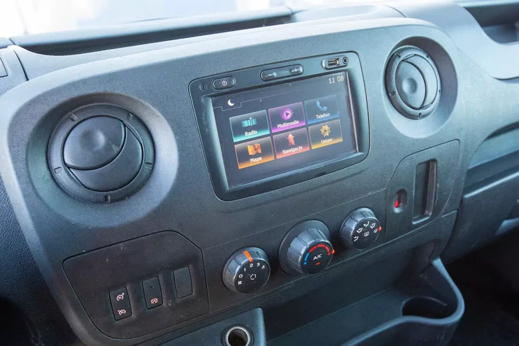 Renault Master L3H2 2.3 170KM AUTOMAT zdjęcie 19