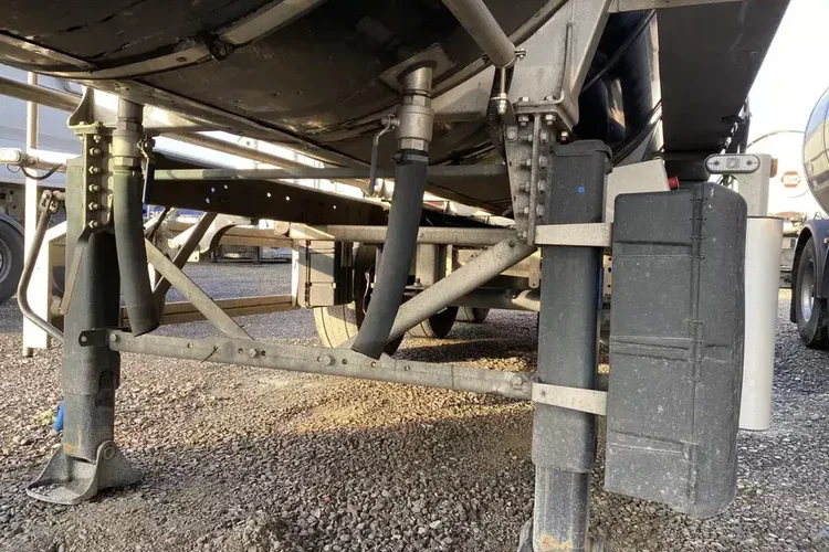 Cysterna do bitumu LAG O-3-ST 43.0 t / 2023 / 32 m3 zdjęcie 13