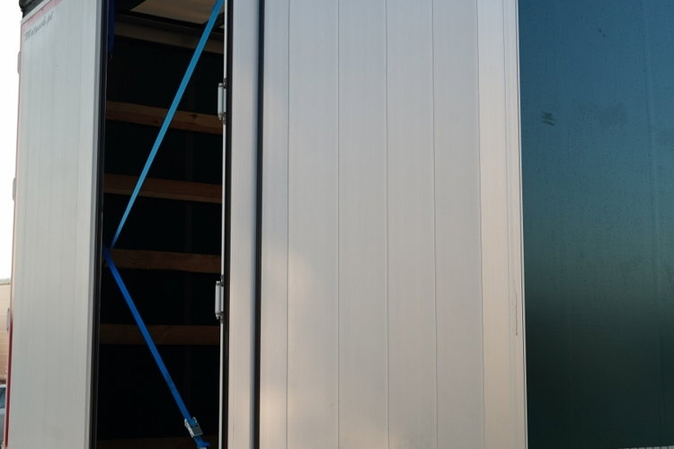 MAN TGX 18.470 / SOLÓWKA / FIRANKA / CAŁA NA PODUSZKACH /  zdjęcie 21