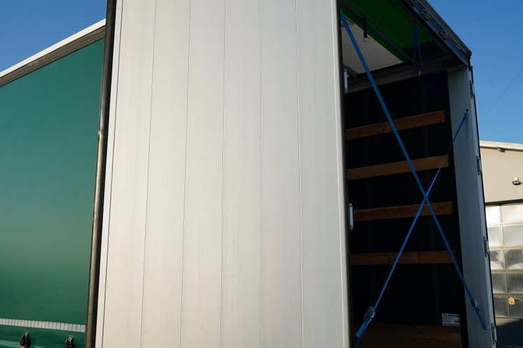 MAN TGX 18.470 / SOLÓWKA / FIRANKA / CAŁA NA PODUSZKACH /  zdjęcie 27