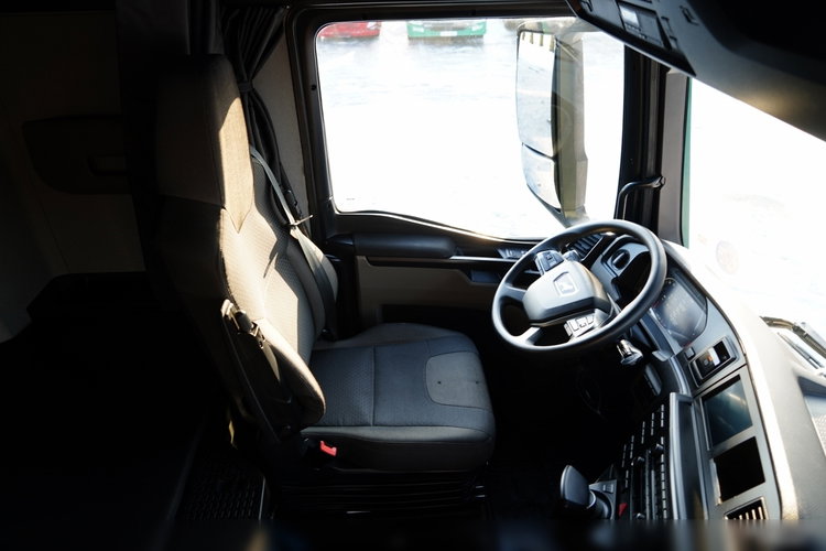 MAN TGX 18.470 / SOLÓWKA / FIRANKA / CAŁA NA PODUSZKACH /  zdjęcie 34