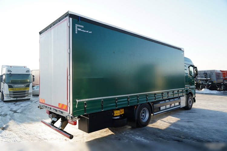 MAN TGX 18.470 / SOLÓWKA / FIRANKA / CAŁA NA PODUSZKACH /  zdjęcie 5