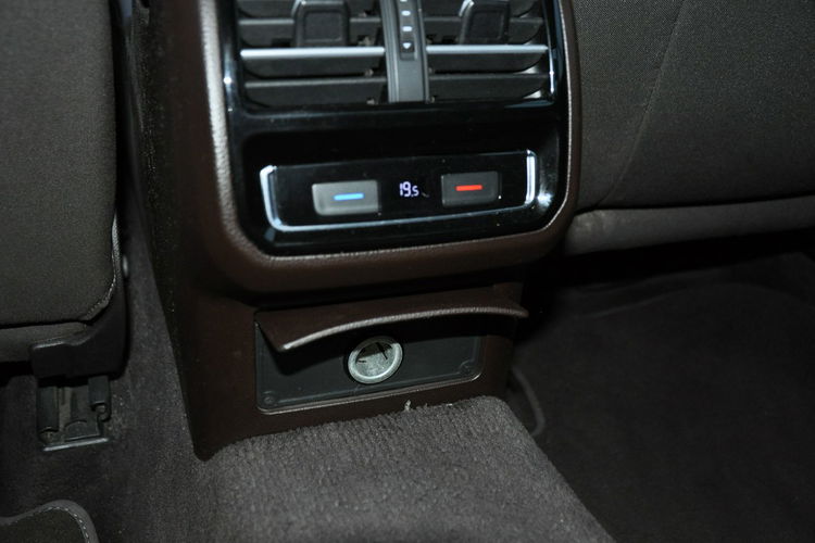 Volkswagen Passat 1.8TSI 180KM Manual-6G Comfortline SalonPL Ledy CzujnikiPark. Navi zdjęcie 20