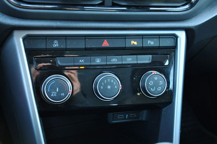 Volkswagen T-Roc 1.5TSI 150KM Manual6-G Life Kamera Czujniki 1wł SalonPL Gwar. 13tyskm zdjęcie 12