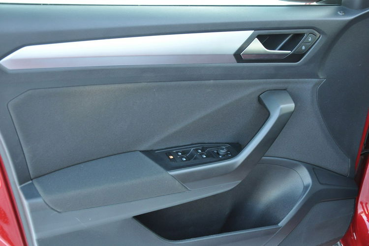 Volkswagen T-Roc 1.5TSI 150KM Manual6-G Life Kamera Czujniki 1wł SalonPL Gwar. 13tyskm zdjęcie 21