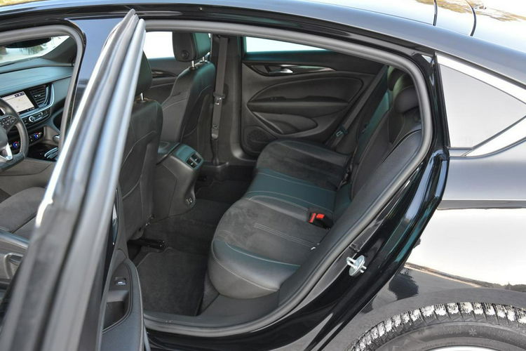 Opel Insignia Radar ACC Full Ledy Head Up AWD Skóry NaviPro Kamera Skóry Aso do końc zdjęcie 17