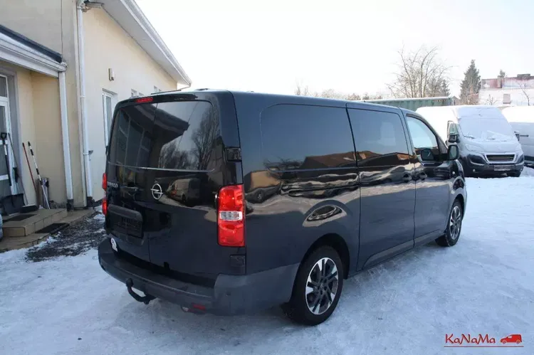 Opel Vivaro zdjęcie 17