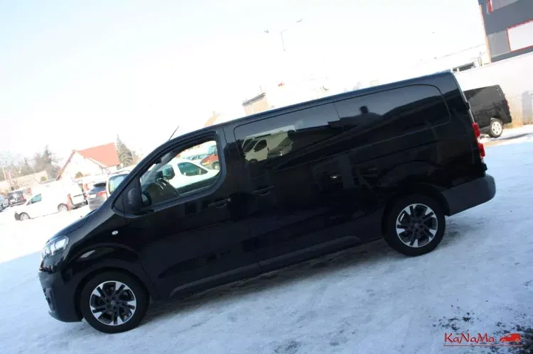 Opel Vivaro zdjęcie 19