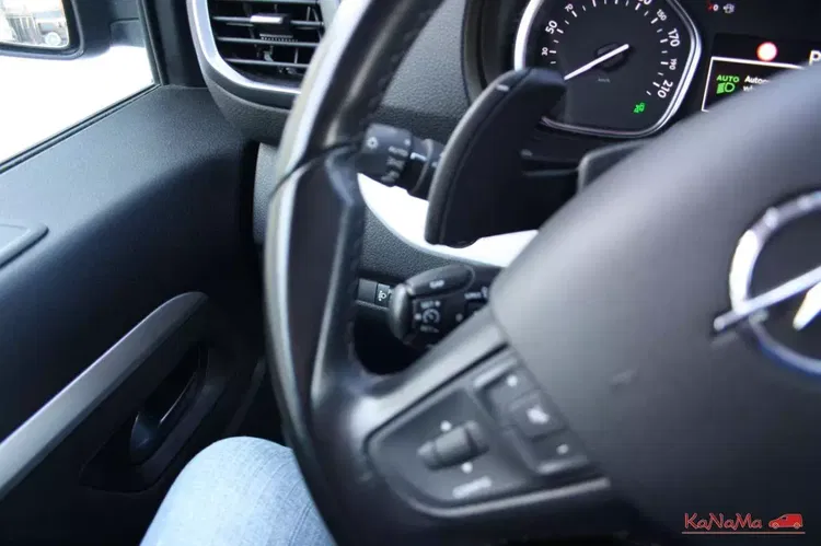 Opel Vivaro zdjęcie 27