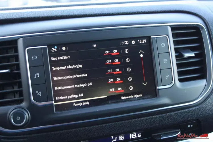 Opel Vivaro zdjęcie 29