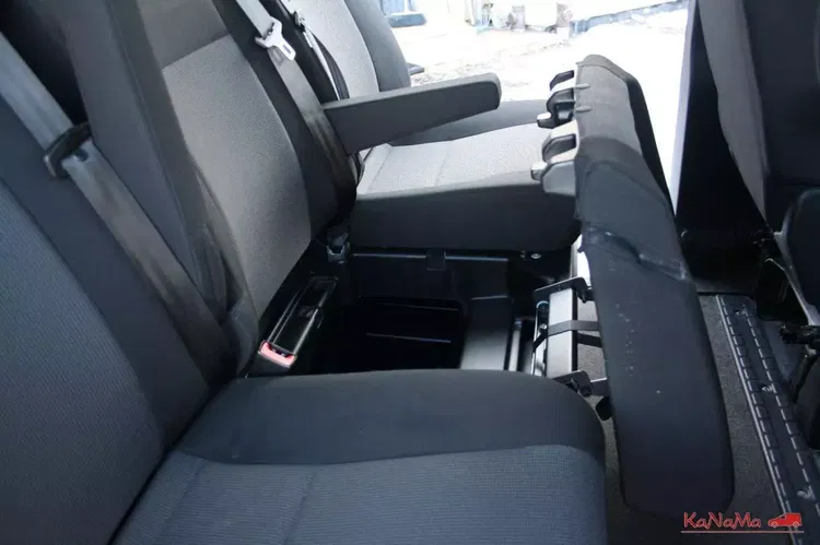 Opel Vivaro zdjęcie 38