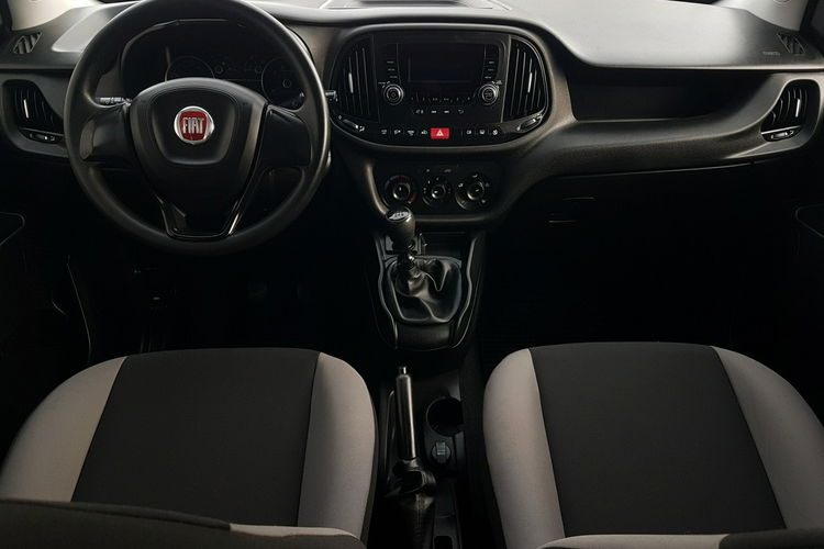 Fiat Doblo MAXI 5 OSÓB DŁUGI KLIMA 6-BIEGÓW KRAJOWY I-WŁAŚCICIEL FAKTURA VAT zdjęcie 31