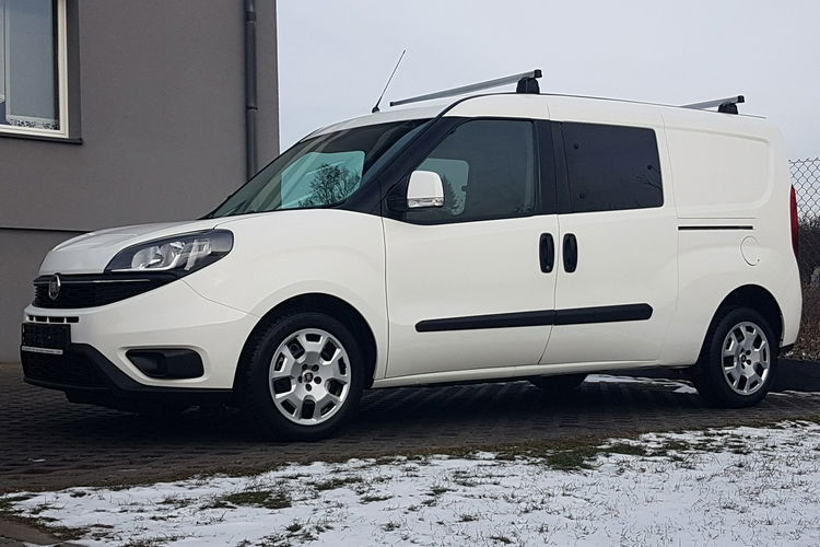 Fiat Doblo MAXI 5 OSÓB DŁUGI KLIMA 6-BIEGÓW KRAJOWY I-WŁAŚCICIEL FAKTURA VAT zdjęcie 37