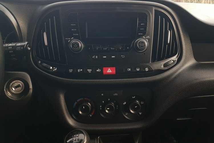 Fiat Doblo MAXI 5 OSÓB DŁUGI KLIMA 6-BIEGÓW KRAJOWY I-WŁAŚCICIEL zdjęcie 10