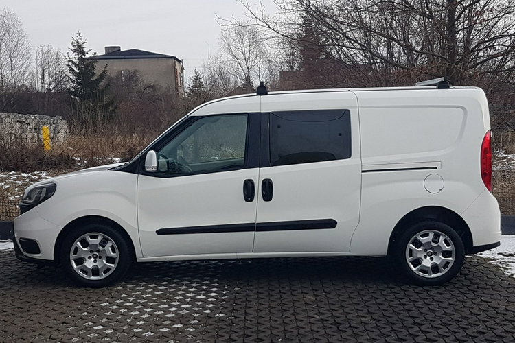 Fiat Doblo MAXI 5 OSÓB DŁUGI KLIMA 6-BIEGÓW KRAJOWY I-WŁAŚCICIEL zdjęcie 11