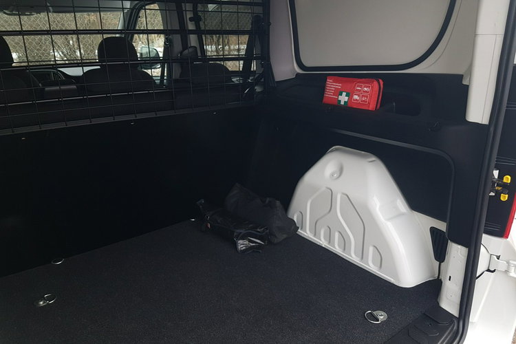 Fiat Doblo MAXI 5 OSÓB DŁUGI KLIMA 6-BIEGÓW KRAJOWY I-WŁAŚCICIEL zdjęcie 19