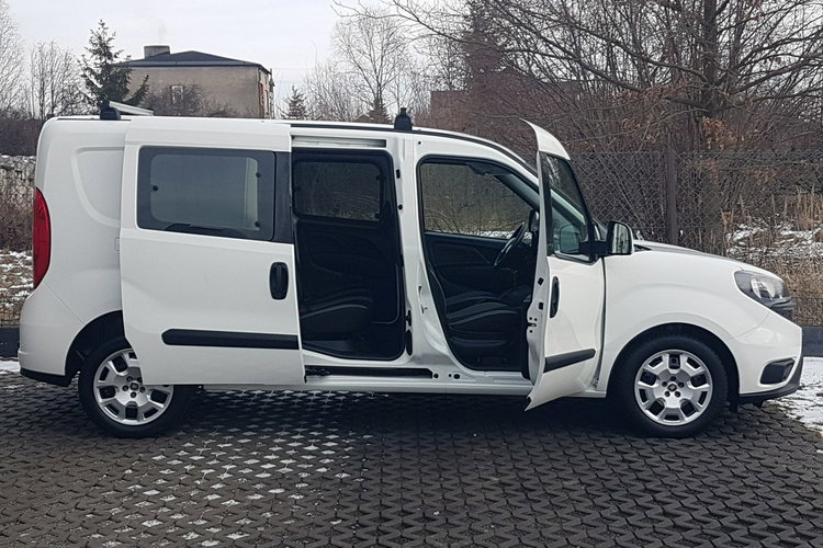 Fiat Doblo MAXI 5 OSÓB DŁUGI KLIMA 6-BIEGÓW KRAJOWY I-WŁAŚCICIEL zdjęcie 21