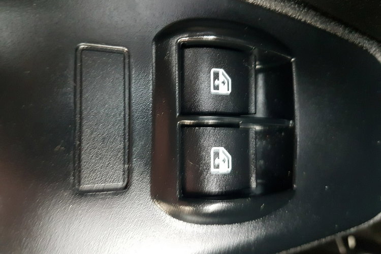 Fiat Doblo MAXI 5 OSÓB DŁUGI KLIMA 6-BIEGÓW KRAJOWY I-WŁAŚCICIEL zdjęcie 9
