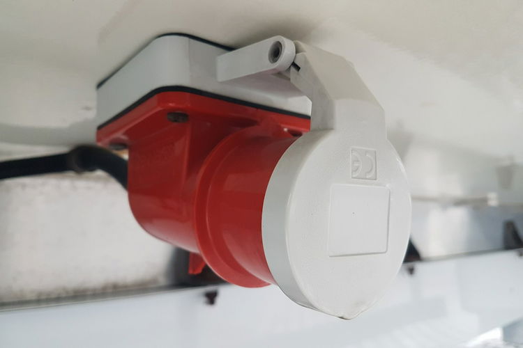 Renault Master 8EP CHŁODNIA MROŹNIA 4.21x2.10x2.01 IZOTERMA AGREGAT THERMO KING zdjęcie 18