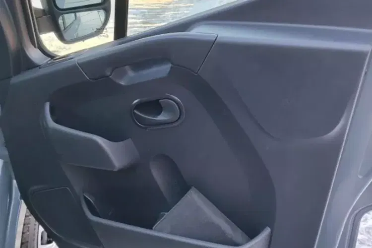 Renault Master zdjęcie 21