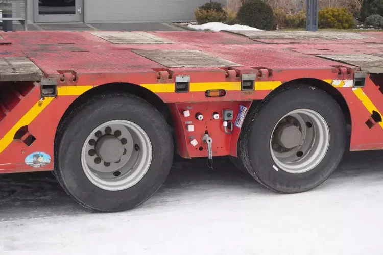 EMTECH 4.NNZ-1R-2N / 2 Osie skrętne / DMC 65000 kg / rozciągana zdjęcie 9