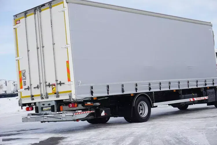 Renault D 16 / 250 / ACC / E 6 / FIRANKA + WINDA / ŁAD. 7 135 KG / 20 PALET zdjęcie 32