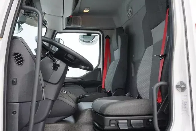 Renault D 16 / 250 / ACC / E 6 / FIRANKA + WINDA / ŁAD. 7 135 KG / 20 PALET zdjęcie 7