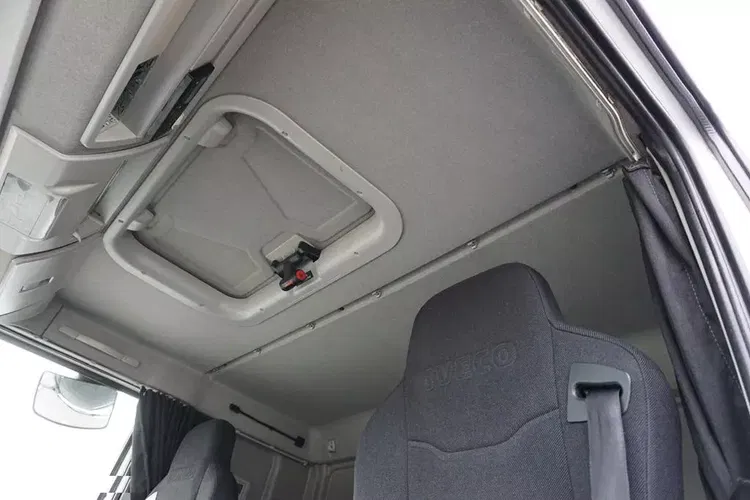 Iveco EUROCARGO / 160-250 / E 6 / CHŁODNIA + WINDA / 14 EUROPALET zdjęcie 17