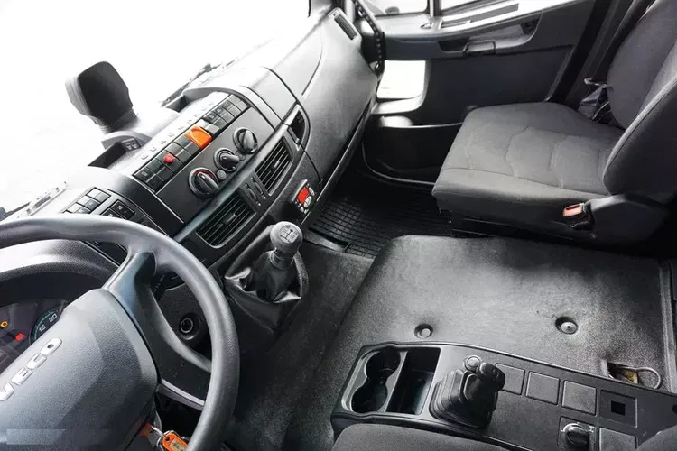 Iveco EUROCARGO / 160-250 / E 6 / CHŁODNIA + WINDA / 14 EUROPALET zdjęcie 9