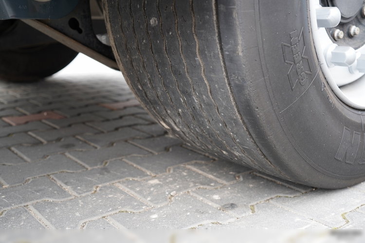 Fruehauf / PRZYCZEPA / PRZEJAZDOWA / OSIE SAF / 2022 / zdjęcie 21